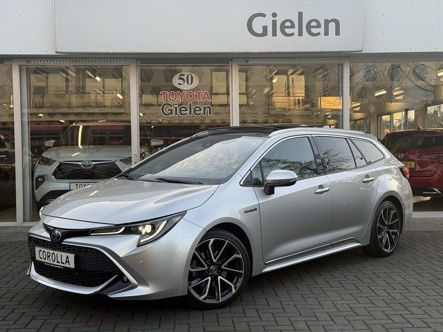 Toyota Corolla Touring Sports 2.0 Hybrid Premium | Panoramadak, JBL, Dodehoekherkenning, Parkeersens