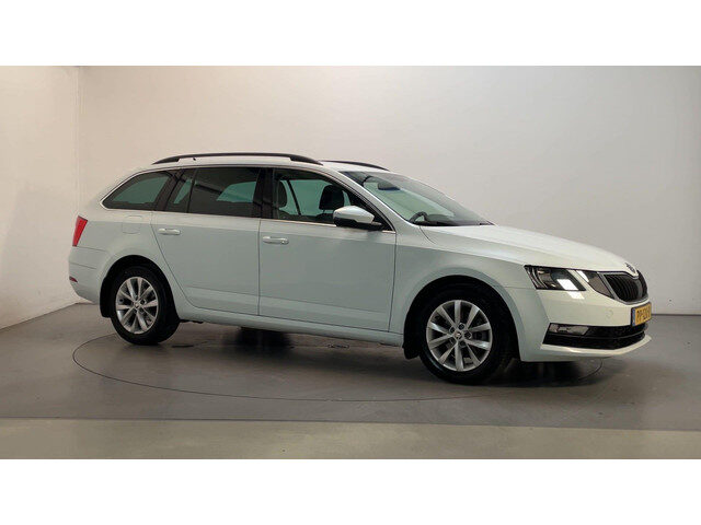 Škoda Octavia Combi 1.0 TSI Greentech Ambition Business Navigatie Parkeersensoren Stoelverwarming