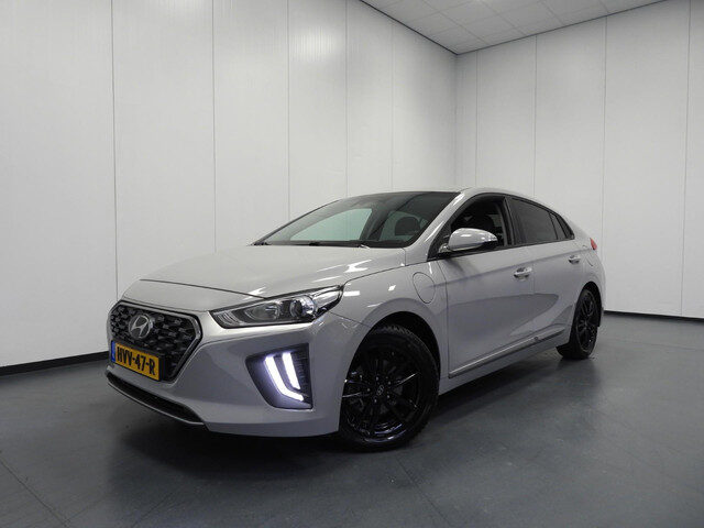 Hyundai IONIQ 1.6 GDi PHEV Plug-In i-Motion