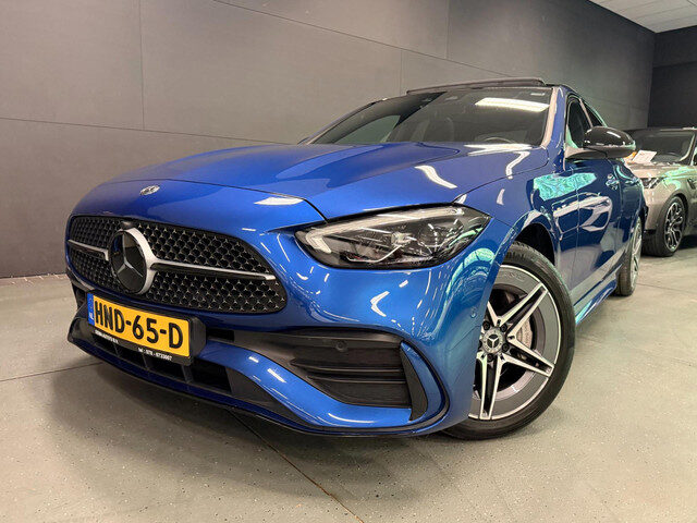 Mercedes-Benz C-Klasse 300 e AMG BLACK-LINE 313PK PANO/V-COCKPIT/NAVI/DAB/CARPLAY/CAM///