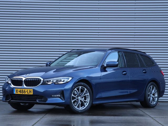 BMW 3 Serie touring 320i Sport Executive Edition Automaat *Sfeerverlichting*
