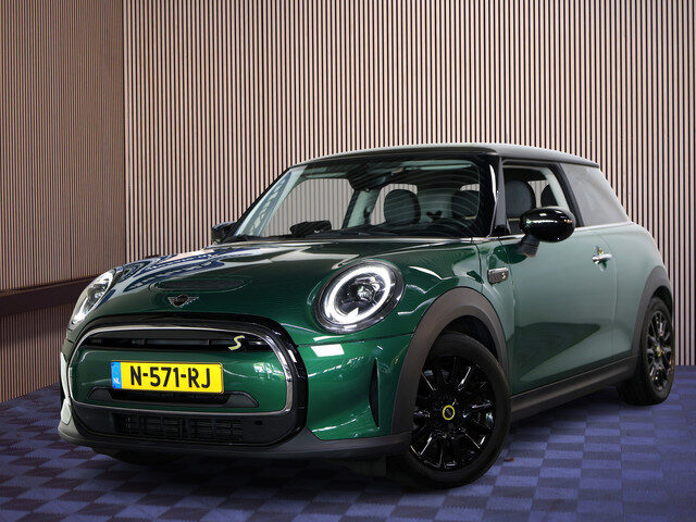 MINI Electric Business Edition 33 kWh slechts 12999 km !