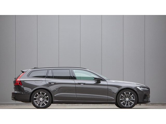 Volvo V60 2.0 T6 Plug-in hybrid AWD Plus Dark|H/K Audio|360 Camera|Leer|