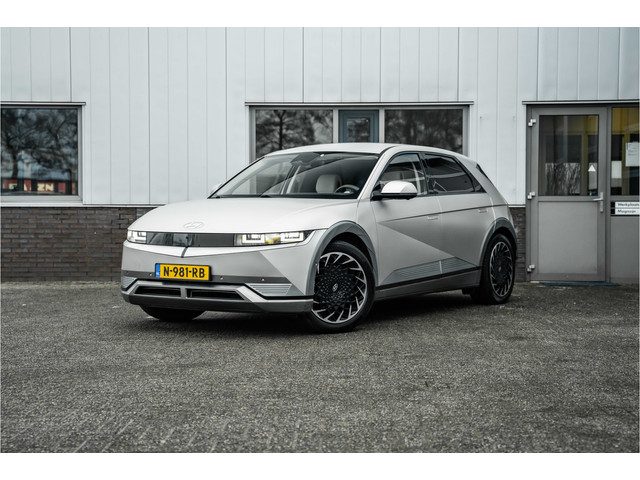 Hyundai IONIQ 5 Lounge 73kWh | Relax Pakket | Trekhaak | 20"LMV | Matte lak