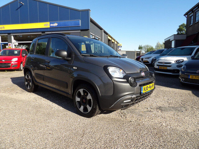 Fiat Panda 1.0 Hybrid City Cross / Rijklaarprijs