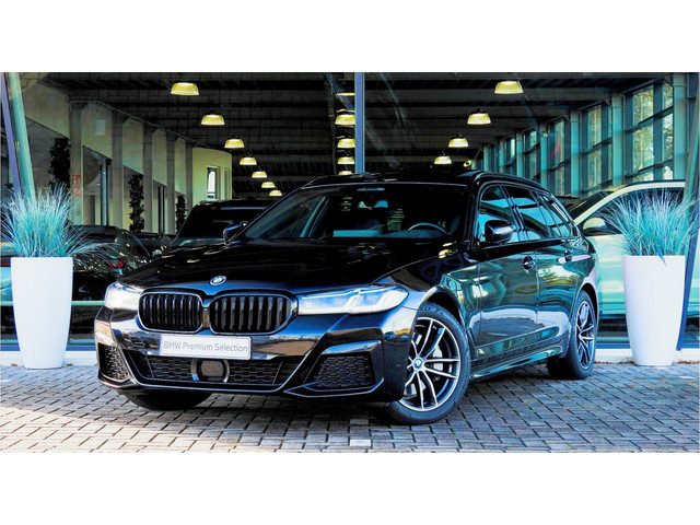 BMW 5 Serie touring 530e High Executive M Sport Automaat