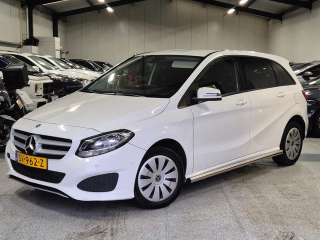 Mercedes-Benz B-Klasse 220 d Ambition Automaat 1 Ste EIg Dealer Onderhouden