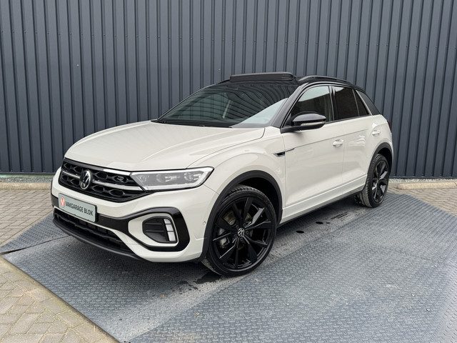 Volkswagen T-Roc 1.5 TSI R-Line Business | Trekhaak afnb. | Panodak | Keyless | Elk. A-klep | Side A