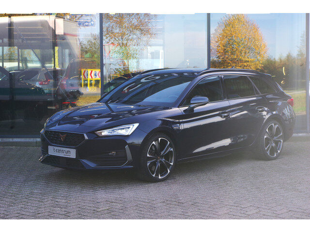 Cupra Leon Sportstourer 1.4 e-Hybrid VZ 245 PK Adrenaline, Adap. Cruise Control, WInterpakket, LED,
