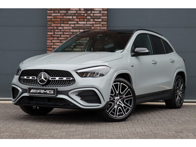 Mercedes-Benz GLA 250 e AMG Line |