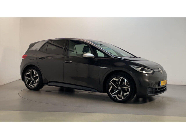 Volkswagen ID.3 First Plus 58 kWh LED Camera Stoelverwarming Navigatie