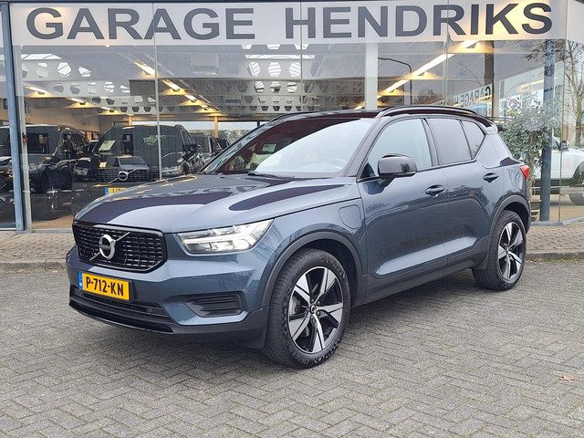 Volvo XC40 1.5 T5 Recharge R-Design | Pano | Two Tone |