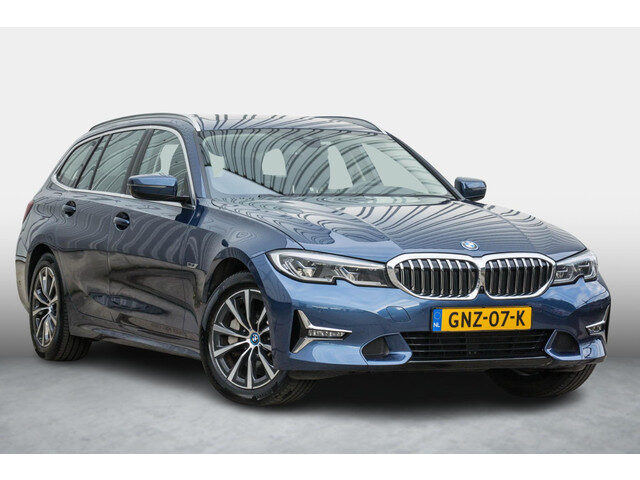 BMW 3 Serie touring 330e xDrive Pano Led Leder