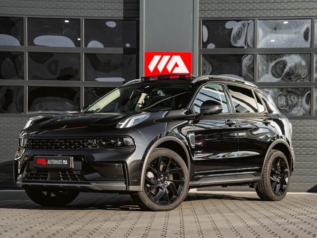 Lynk&Co 01 1.5 Black Edition Panoramadak|360° Camera|ACC|Stoelverwarming|Navi|Carplay