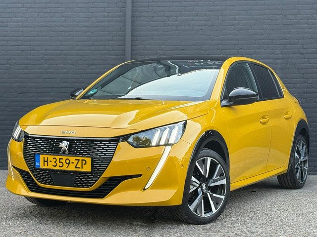 Peugeot 208 1.2 PureTech GT-Line | 1STE EIGENAAR | PANO | CARPLAY | CAMERA | NWE APK