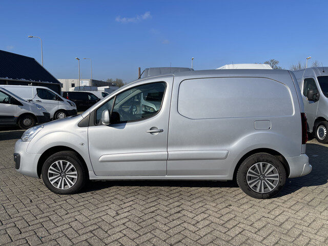Peugeot Partner 120 1.6 BlueHDi 100 L1 Premium Pack S&S / vaste prijs rijklaar € 8.950 ex btw