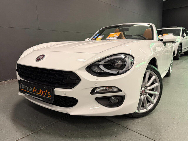 Fiat 124 Spider 1.4 MultiAir Turbo NAVI/LED/LEDER/CAM/DAB/BOSE/PDC/CRUISE///