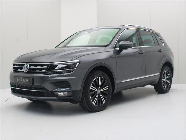 Volkswagen Tiguan 2.0 TDI 191pk 4Motion DSG Highline [ PANODAK+VIRTUAL+360.CAMERA+HUD+NAVIGATIE+ADAP