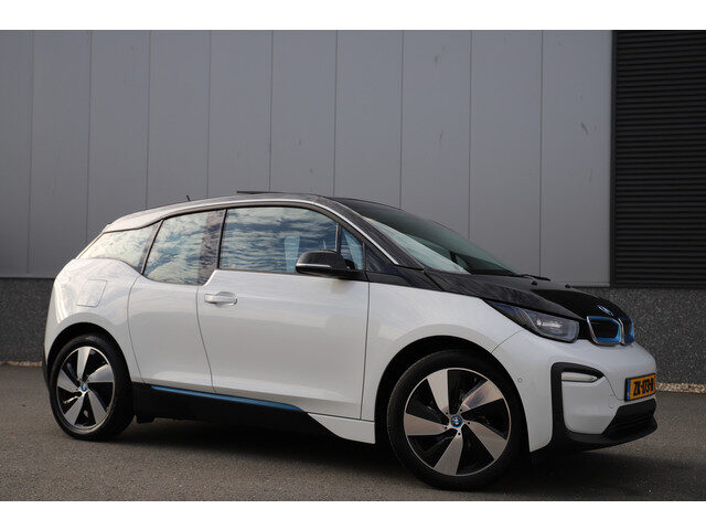 BMW i3 Executive 120Ah 42 kWh/Schuifdak/Navi-pro/Camera/W-pomp/3-fase/19"