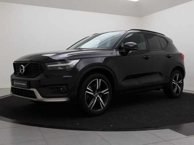 Volvo XC40 T5 PLUG-IN HYBRID R-DESIGN SCHUIFDAK 360GR CAM HARMAN KARDON LED