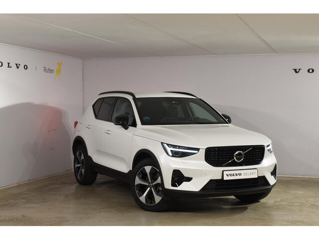 Volvo XC40 B4 211PK Automaat Plus Dark