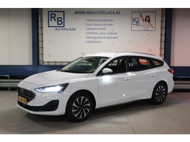 Ford Focus Wagon 1.0 EcoBoost Hybrid Titanium 12 MAANDEN GARANTIE !