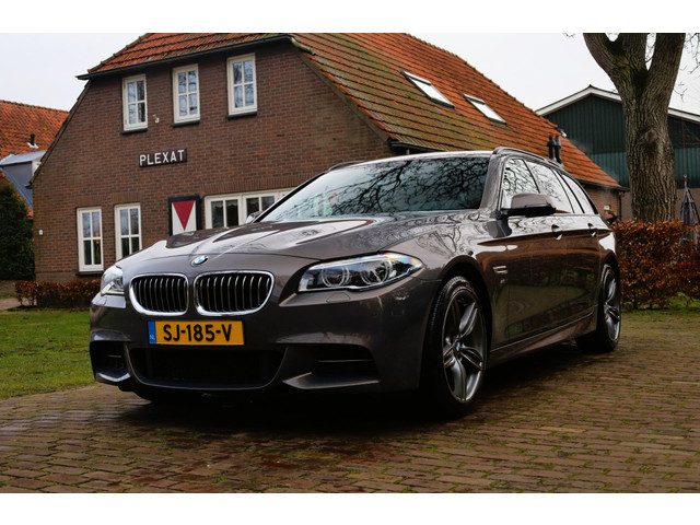 BMW 5 Serie touring 520d M Sport Edition Aut. | M-Pakket | Champagner Quarz | Full Led | Lederen Das