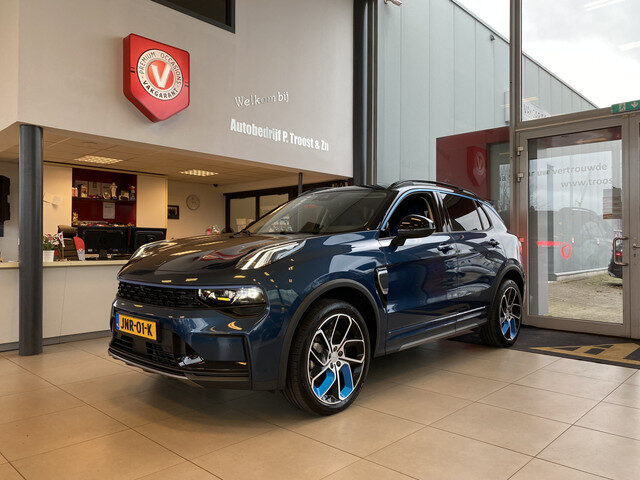 Lynk&Co 01 1.51.5 6.6kw laadvermogen!!,Automaat,Panoramadak/360° Camera/Keyless/Sfeerverlichting/Lan
