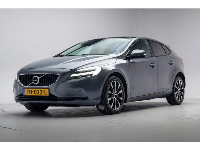 Volvo V40 1.5 T3 Dynamic Edition Aut. [ Panoramadak Camera H/K Trekhaak ]