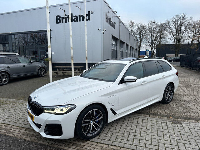 BMW 5 Serie touring 530e M-sport 2021 BTW *Pano *Adaptive *Leer *Laser *360gr Camera