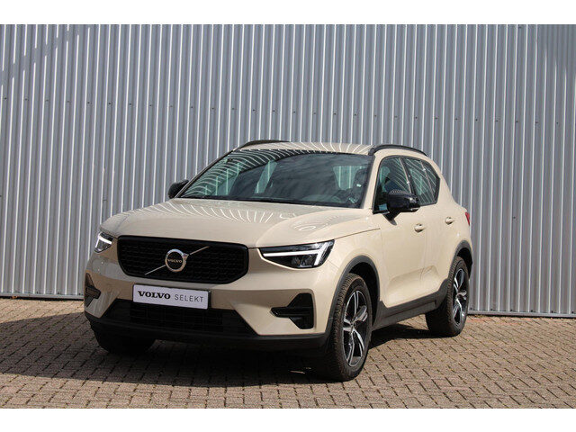 Volvo XC40 B4 Automaat Plus Dark |