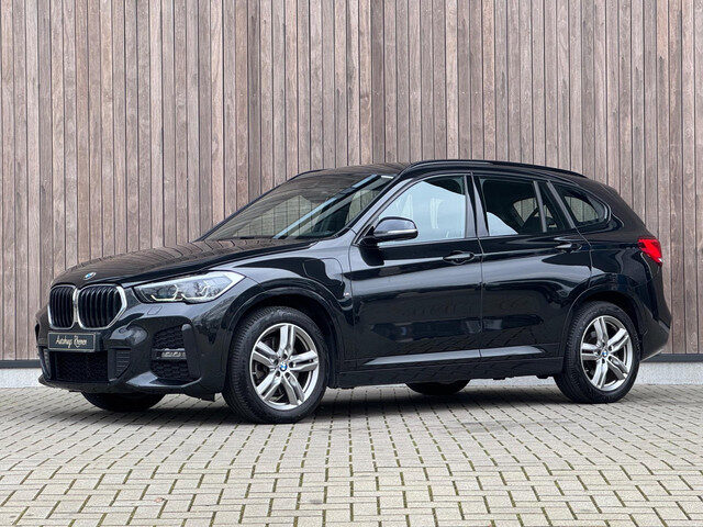 BMW X1 XDrive25e High Executive / M-Sport / Dealer Onderh /