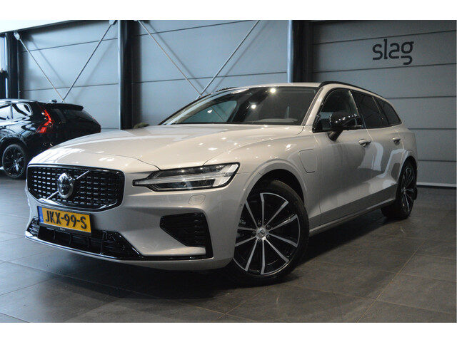Volvo V60 2.0 T6 Plug-in hybrid AWD Plus Dark leer trekhaak camera !!