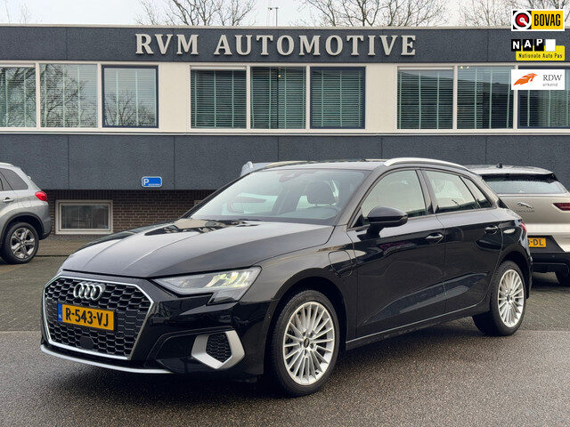 Audi A3 Sportback 40 TFSI e Edition PLUG IN/PHEV | CAMERA | STOELVERWARMING | RIJKLAARPRIJS INCL. 12