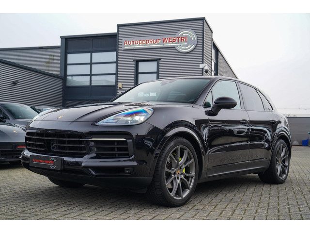Porsche Cayenne 3.0 E-Hybrid | Sport Chrono | Panorama | Luxe Leder | Luchtvering | Bose Surround so