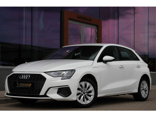 Audi A3 Sportback 40 TFSI e Business edition | Cruise | DAB | Trekhaak