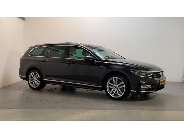 Volkswagen Passat Variant 1.5 TSI DSG R-Line Business + Leder Panoramadak Stoelverwarming Camera Vir