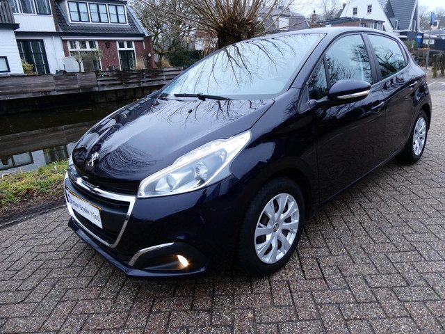 Peugeot 208 1.2i 5-deurs 1e eigenaar Airco Cruise Navi 140.000km Zuinig