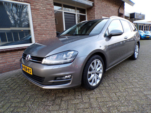 Volkswagen Golf Variant 1.4 TSI Business Edition Connected R Automaat / Navi / Half Leder / Stoelver