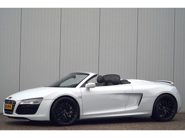 Audi R8 Spyder 5.2 FSI quattro S-Tronic 525pk / B&O / Ceramic / Facelift / Matrix led / Sportuitlaat
