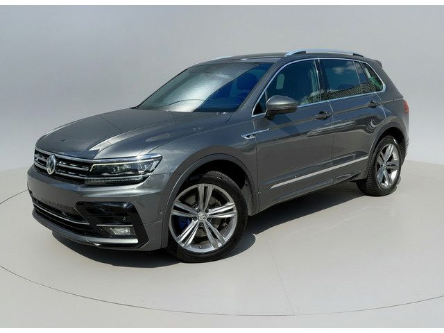 Volkswagen Tiguan 2.0 TSI 4Motion Highline R-Line * Panorama * Dynaudio * Side Assist *
