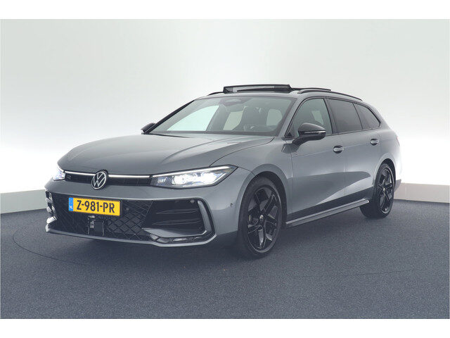 Volkswagen Passat Variant 1.5 eTSI 150pk DSG R-Line Business Black Style