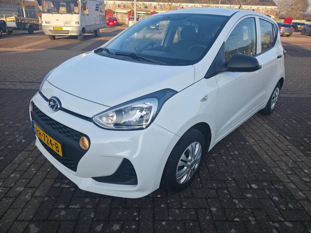 Hyundai i10 1.0i |LAGE KM STAND|NAP|