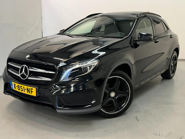Mercedes-Benz GLA 200d / AMG / Pano / Sfeerverlichting