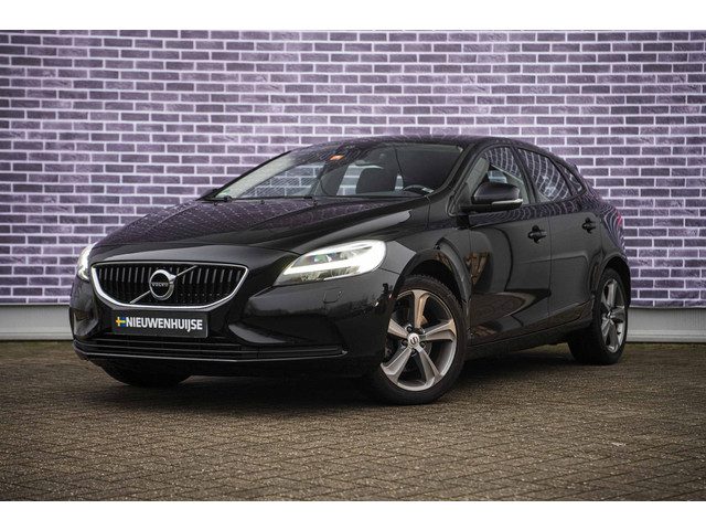 Volvo V40 2.0 T3 150pk Nordic+