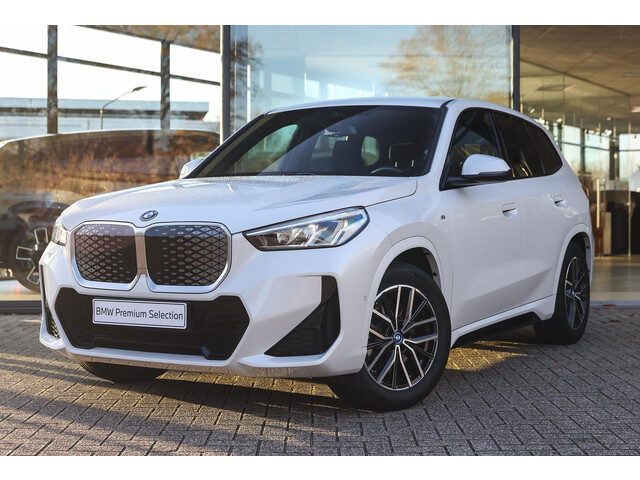BMW iX1 xDrive30 M Sport