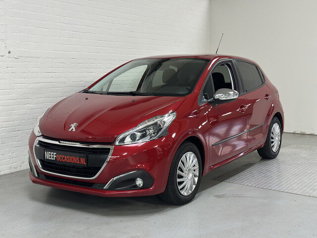 Peugeot 208 1.2 PureTech Blue Lease