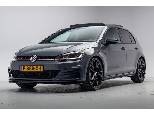 Volkswagen Golf 2.0 TSI GTI 290pk TCR Aut. [ Pano Akrapovic Uitlaat Camera Adapt.cruise Stoel verwar