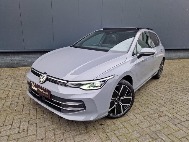 Volkswagen Golf 8.5 1.5 eHybrid 50 Edition /Panoramadak /Winterpakket