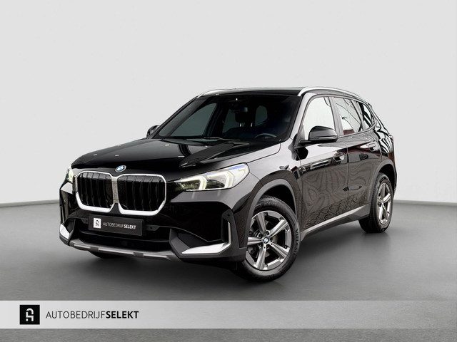 BMW X1 SDrive18i LED - NIEUW MODEL - GROOT SCHERM - CARPLAY - STOELVERWARMING - KEYLESS